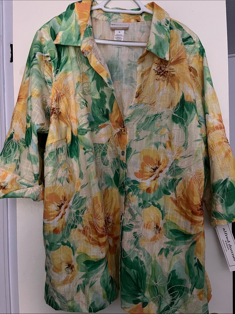 Blouse w/flowers